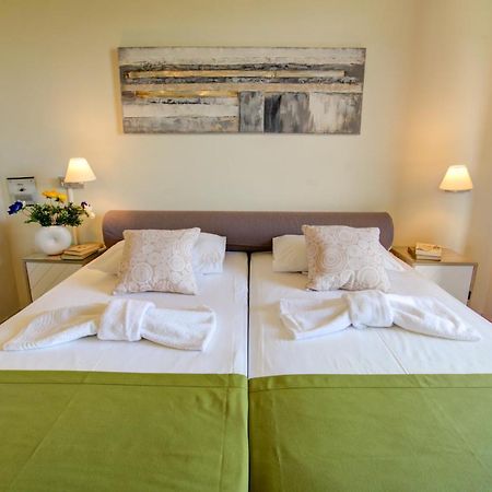 Chriselen Hotel Eleonas Eksteriør billede