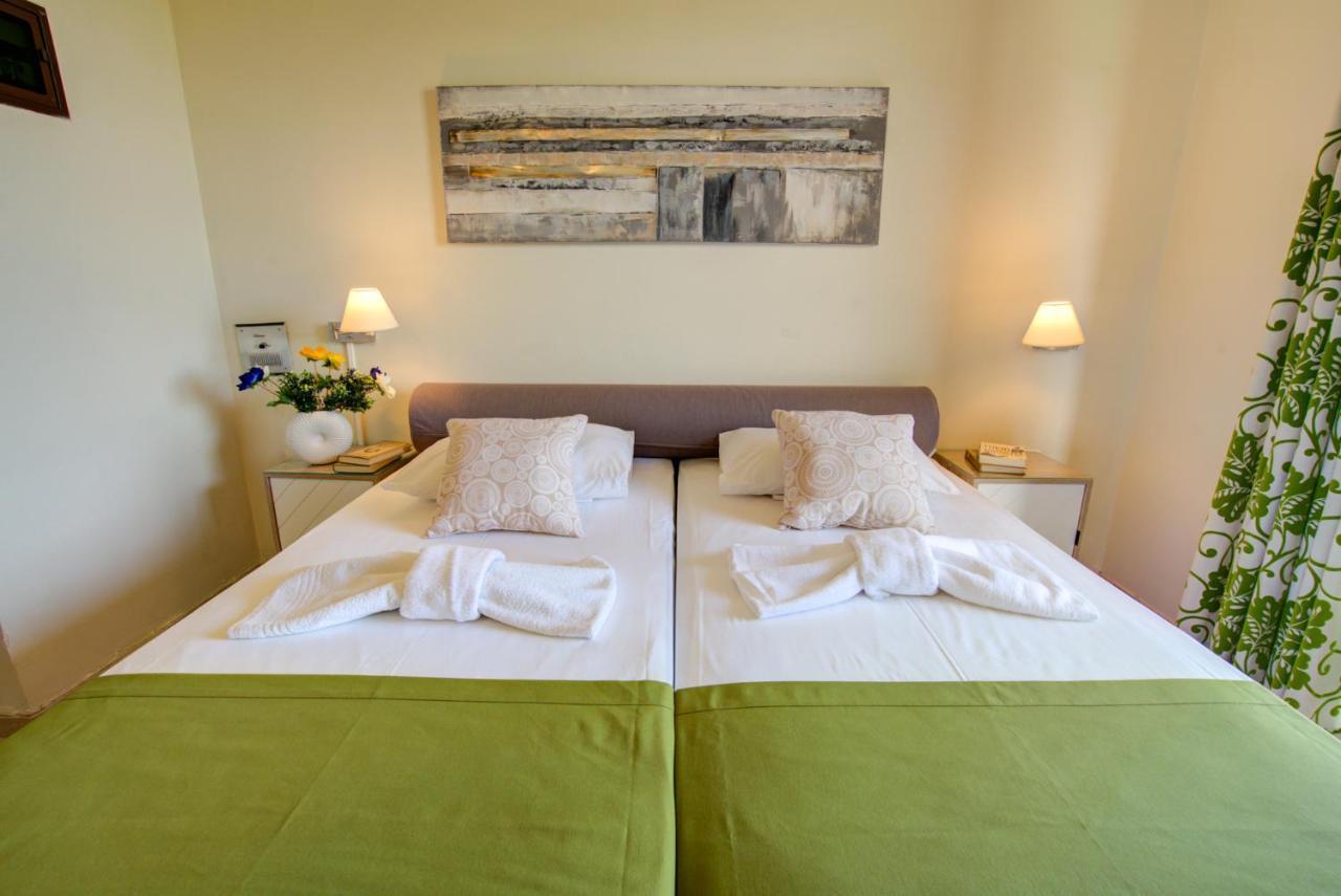 Chriselen Hotel Eleonas Eksteriør billede