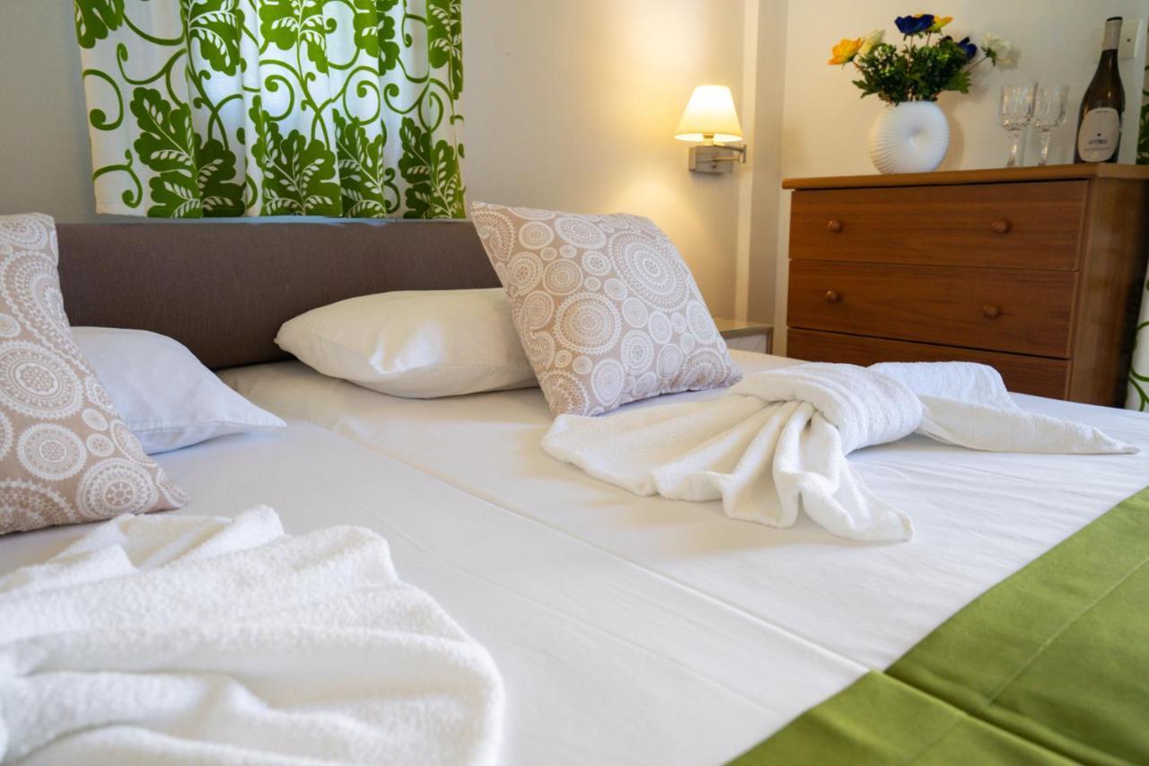 Chriselen Hotel Eleonas Eksteriør billede